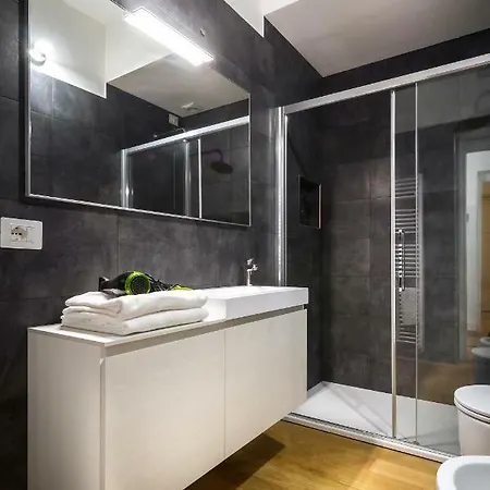 Regina Royal Flat Apartment Cernobbio