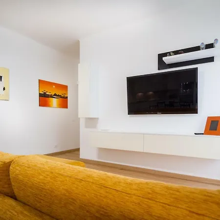 Regina Royal Flat Apartment Cernobbio