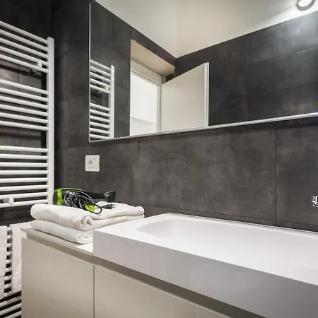 Regina Royal Flat Apartment Cernobbio